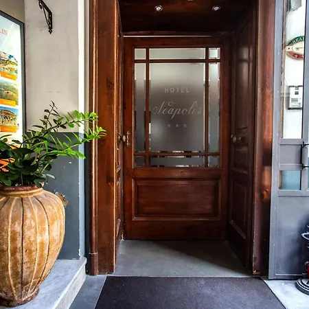 Hotell Neapolis 3*