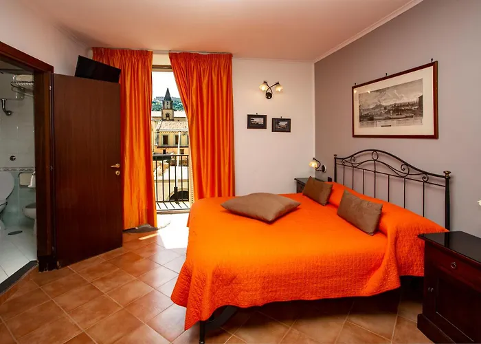 Neapolis 3* Nápoles