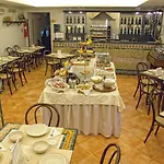 尼亚波利酒店 3* 那不勒斯