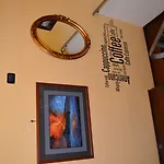 酒店 尼亚波利酒店 3*
