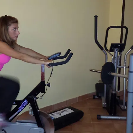 מלון Neapolis נאפולי